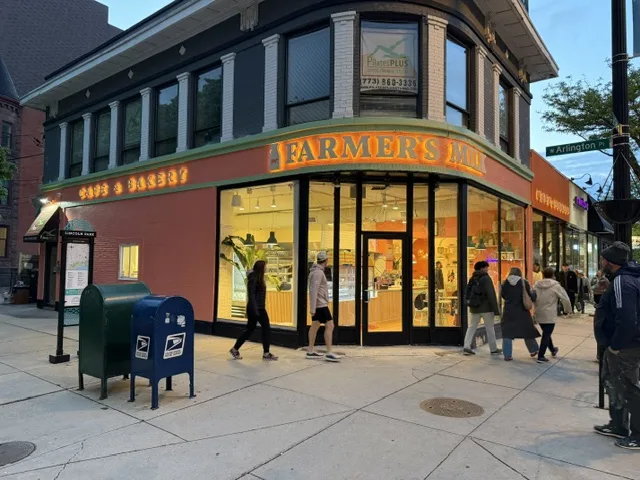 Farmer's Market Cafe — Storefront